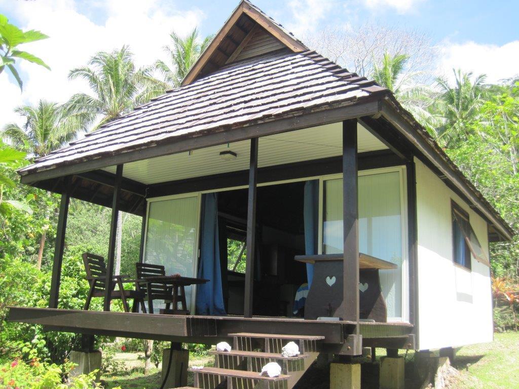 Pension Hibiscus Tahaa Uturoa Exterior photo